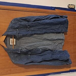 Arizona Jean Co. Snap jean shirt size large.